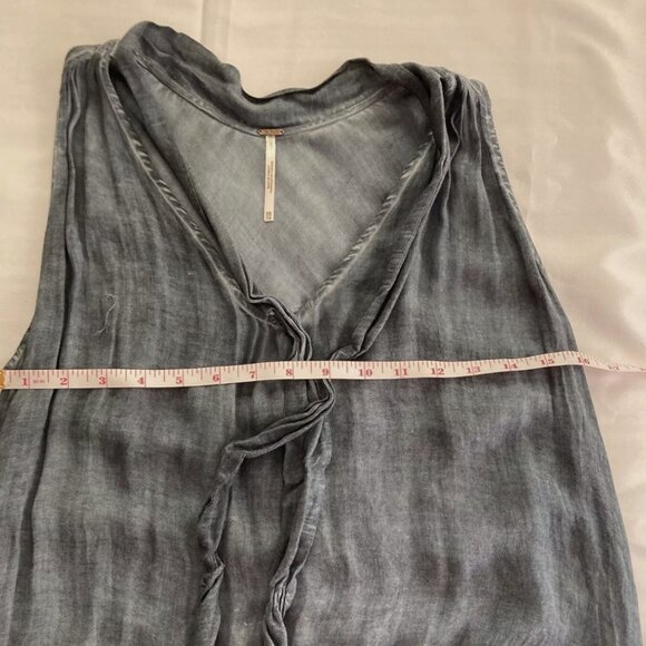 Free People Denim Blue Gray color High Low Tie Neck Sleeveless V-Neck Tank Sz XS - Picture 6 of 9